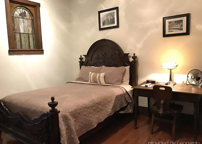 Hotel Mcgrady Charleston